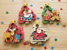 Adorno madera Navidad ARBOLITO CON FIGURAS